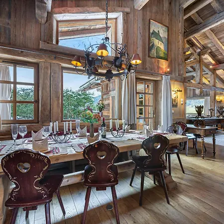 Chalet Montagnard A Rochebrune Avec Jacuzzi, Sauna, 6 Chambres, Proche Des Pistes, Accueil 12 Pers - Fr-1-569-37 *