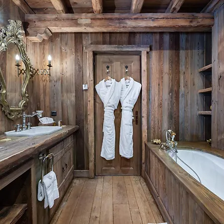 Montagnard A Rochebrune Avec Jacuzzi, Sauna, 6 Chambres, Proche Des Pistes, Accueil 12 Pers - Fr-1-569-37 Chalet Megeve